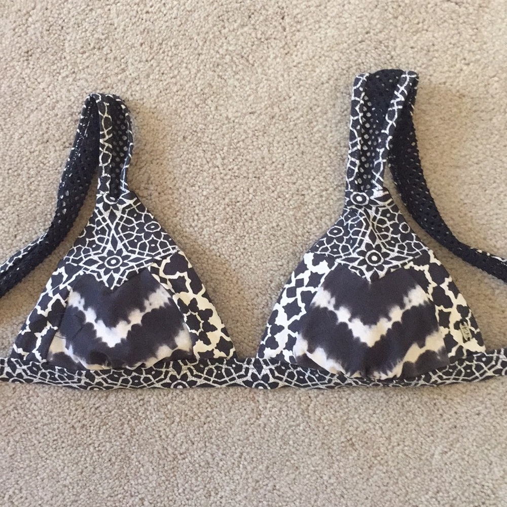 Rip curl triangle bikini top worn once